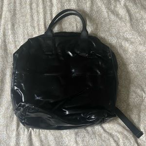 No brand shinny black backpack